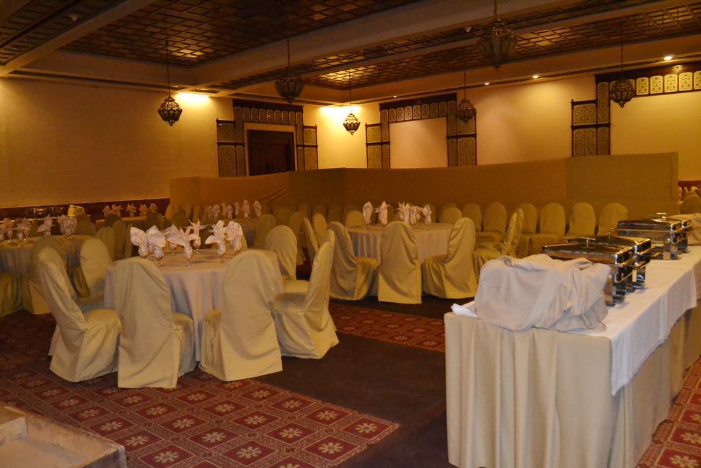 Faisalabad Serena Hotel Exterior foto