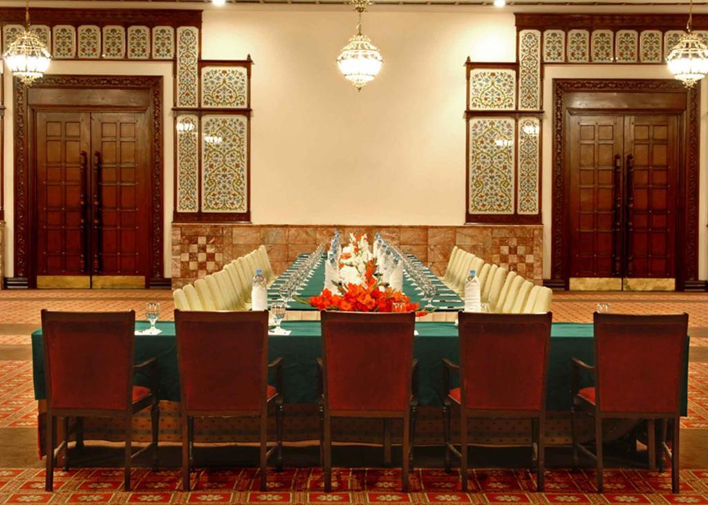 Faisalabad Serena Hotel Exterior foto