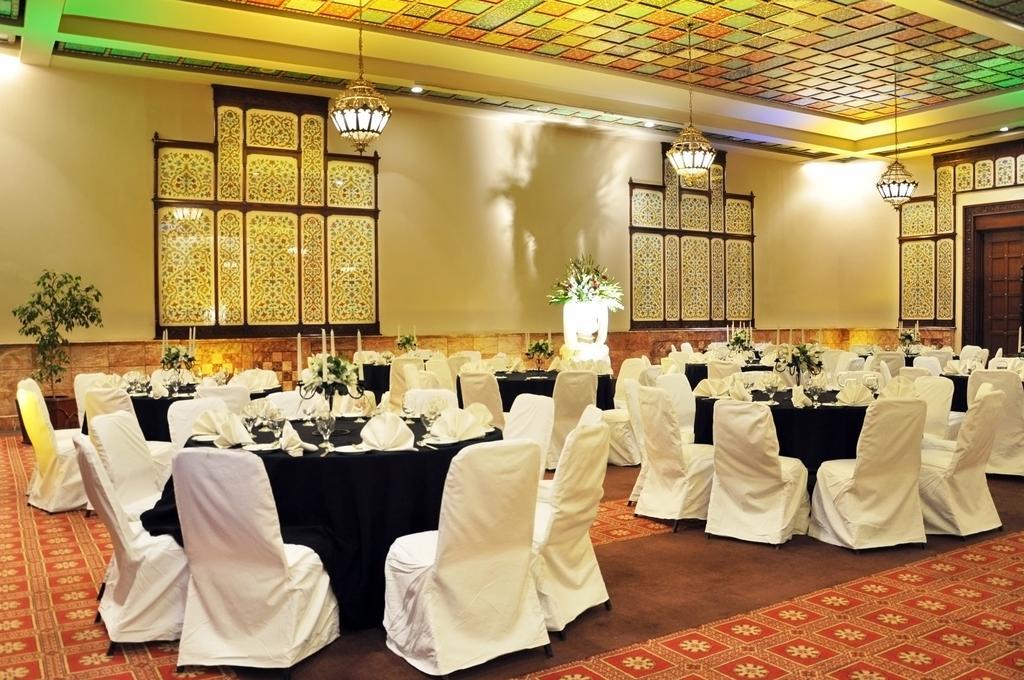 Faisalabad Serena Hotel Exterior foto