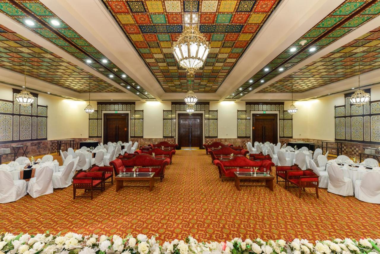 Faisalabad Serena Hotel Exterior foto